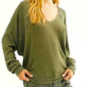 Free People Olive Green Waffle Knit Dolman Sleeve V Neck Thermal Top M NWT